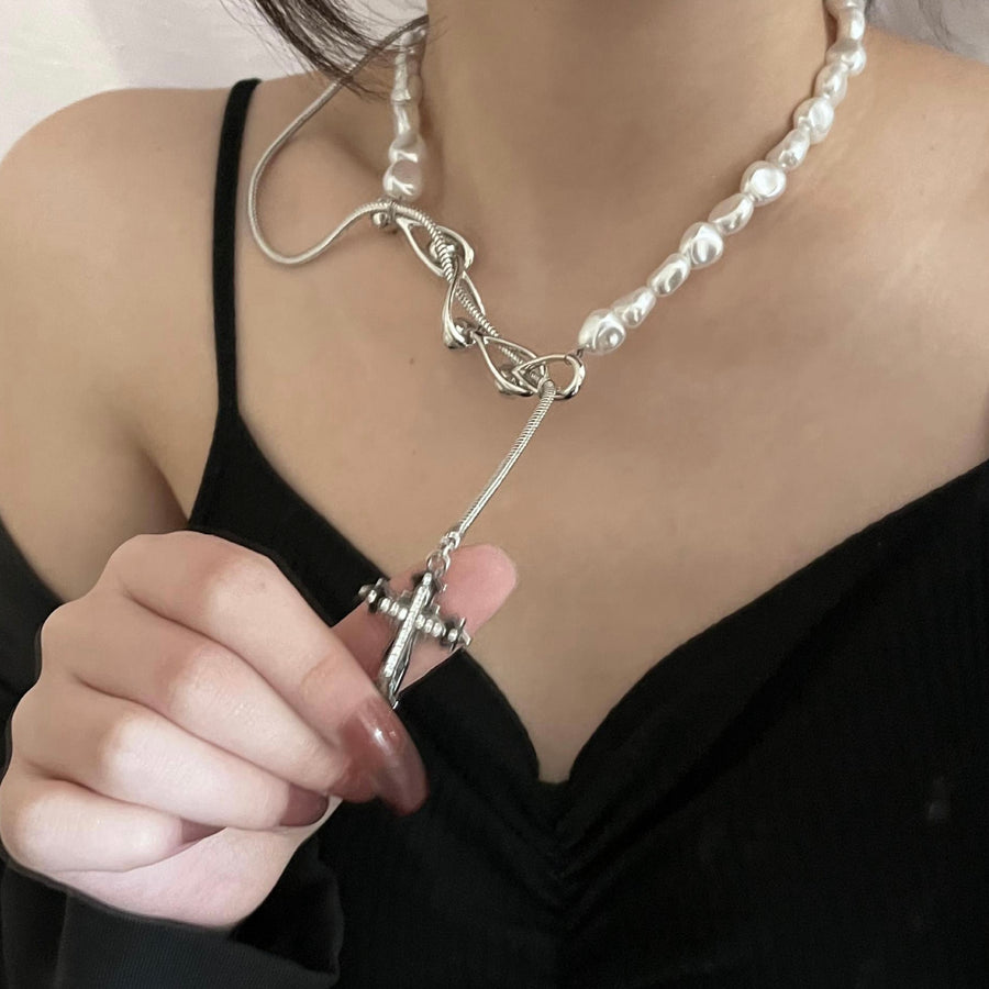 Tassel pearl necklace
