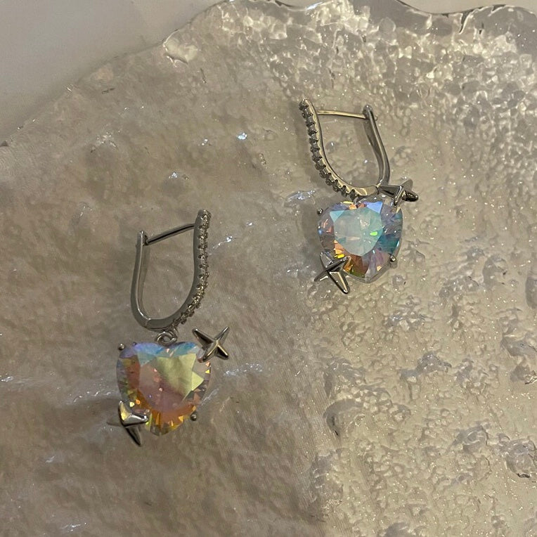 Zircon earrings and necklaces