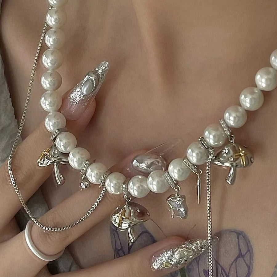 Baroque Style Glowing Pearl Necklace