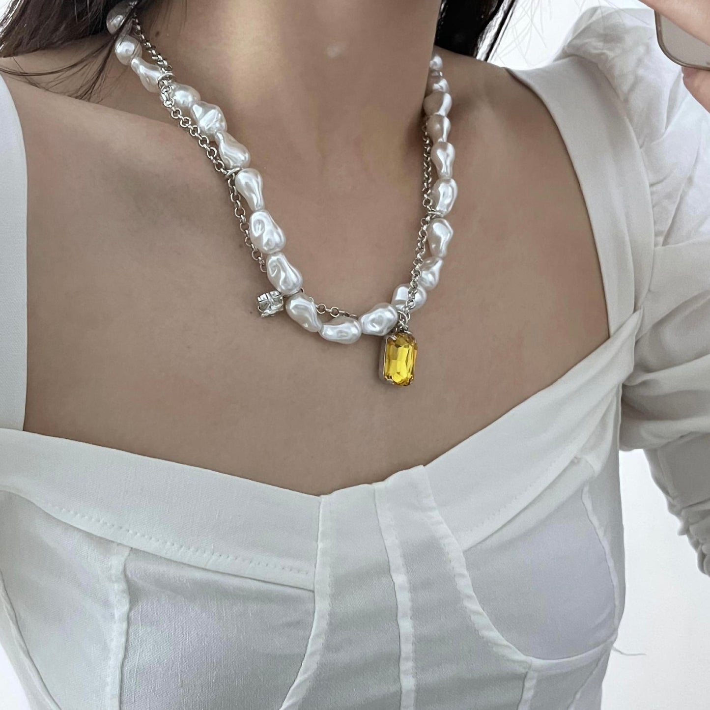 Shaped Pearl Necklace with Yellow Square Dimond