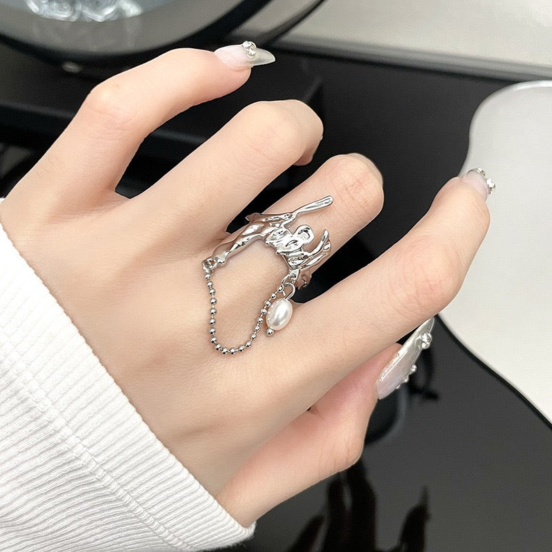 (Buy 1 Get 3) Queen of Power Featured Chain Ring Set