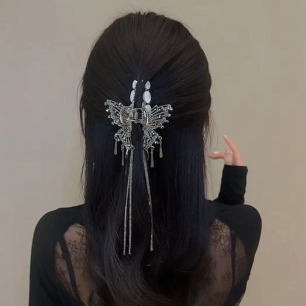 Tassel butterfly clawclip