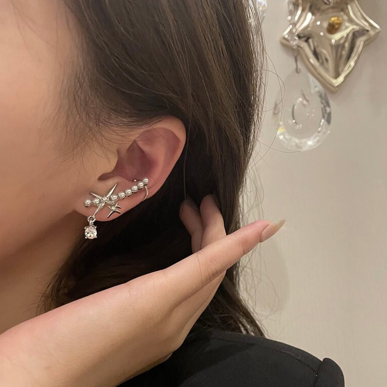 Star Pearl Crossed Ear Clip