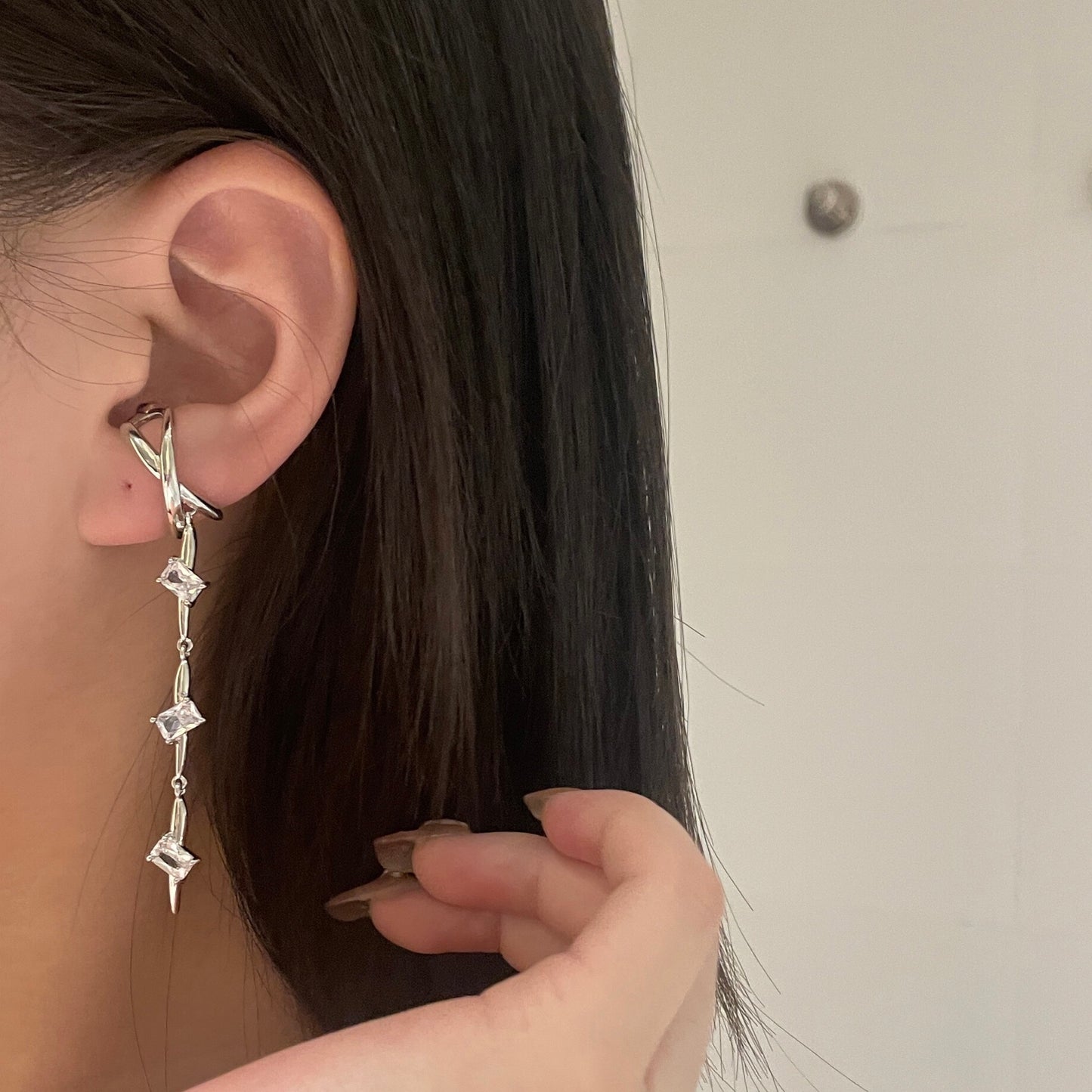 Drapey Style Ear bone Clip