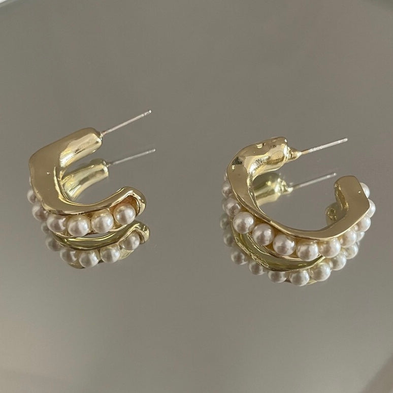 Small pearl earrings