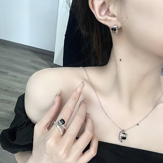 (Buy1 get 2) Black Stone Necklace & Earrings& Ring