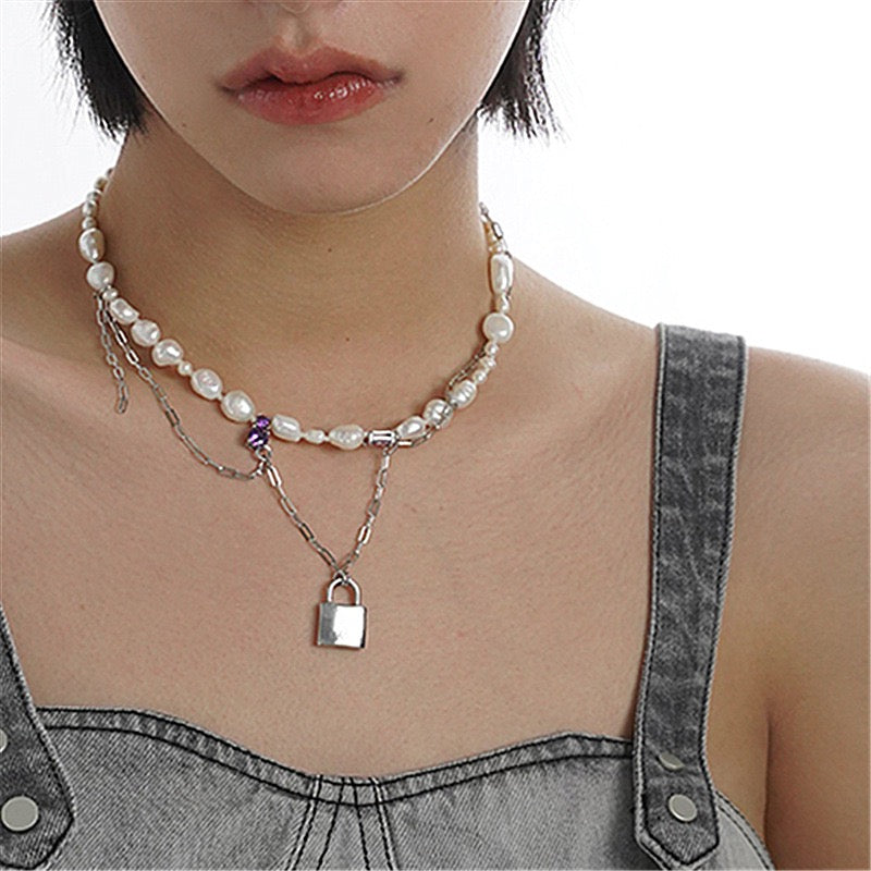 Irregular Pearl Necklace with Lock