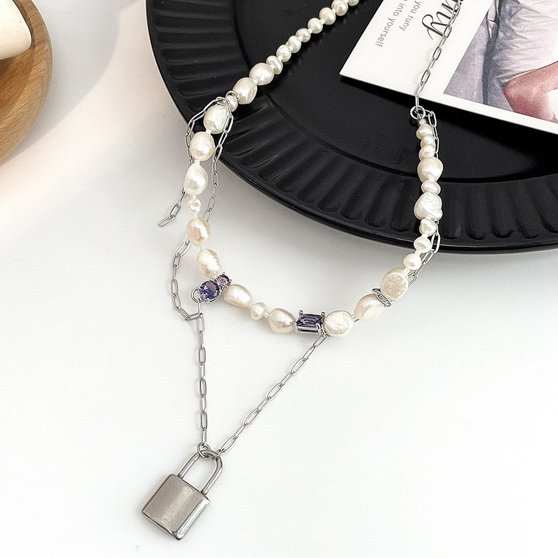 Irregular Pearl Necklace with Lock