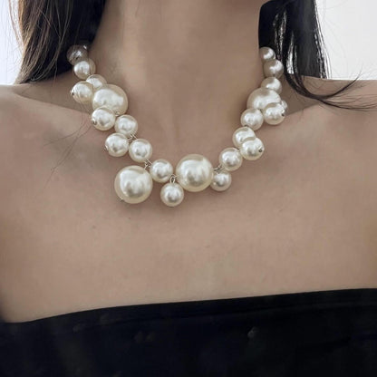 Baroque style pearl necklace