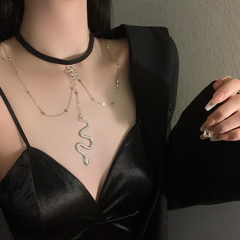 Sexy snake leg chain and necklace