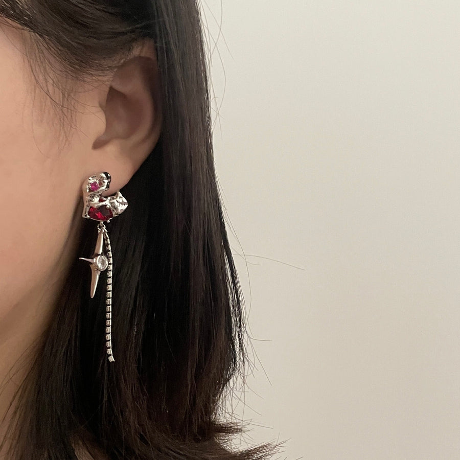 Red heart-shaped tassel earrings